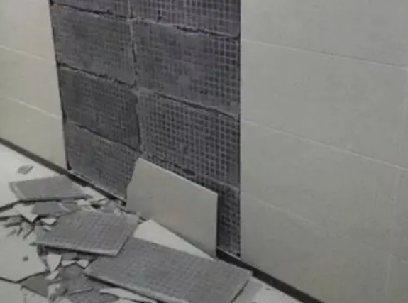 高唐瓷砖空鼓维修公司分享下高唐墙砖松动维修的知识